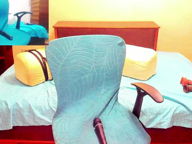 YourHotMery live webcam show