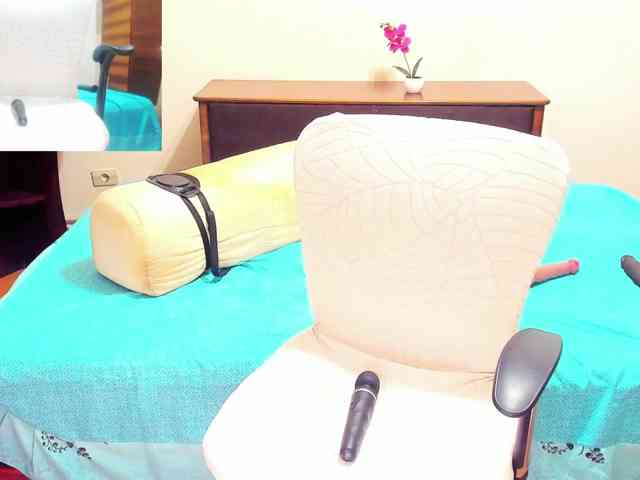 YourHotMery webcam