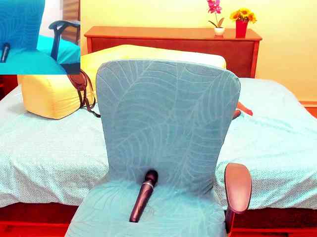 YourHotMery webcam