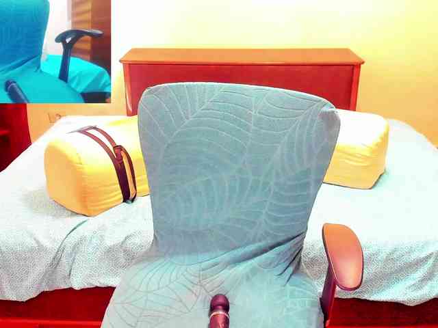 YourHotMery webcam