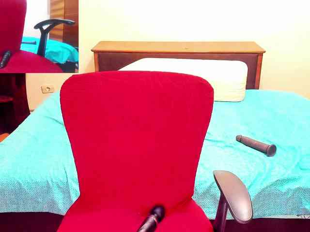 YourHotMery webcam