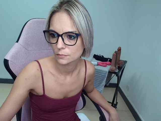 Modelo: alixfeeling