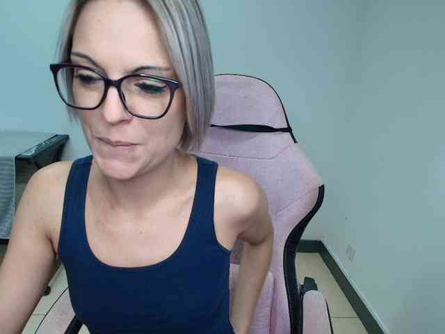 Modelo: alixfeeling