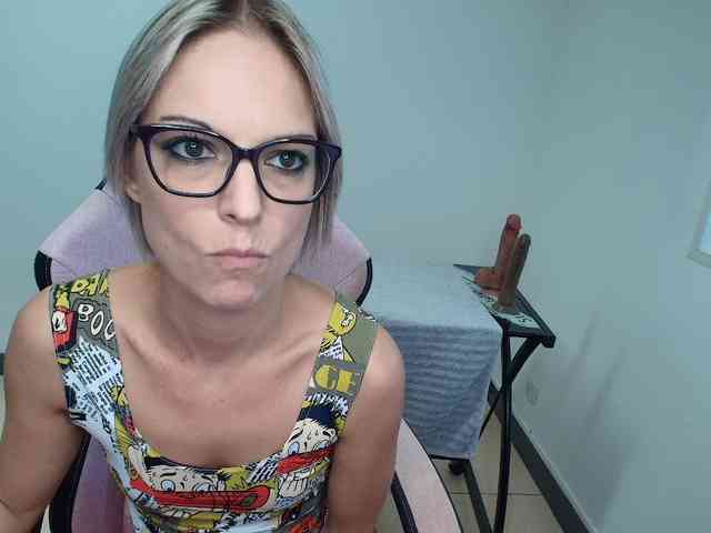 alixfeeling webcam