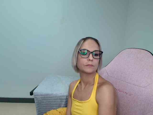 alixfeeling webcam
