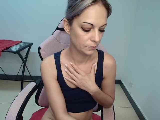 Modelo: alixfeeling