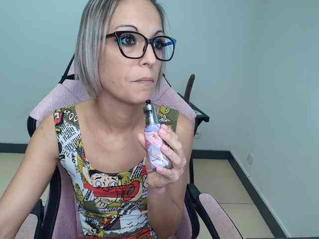 Modelo: alixfeeling