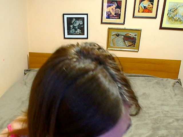 evarette live cam on BongaCams