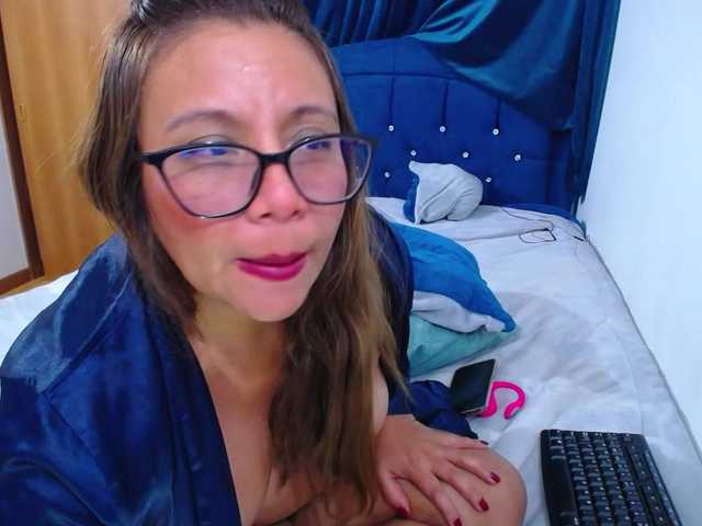 slutdirty live cam on BongaCams