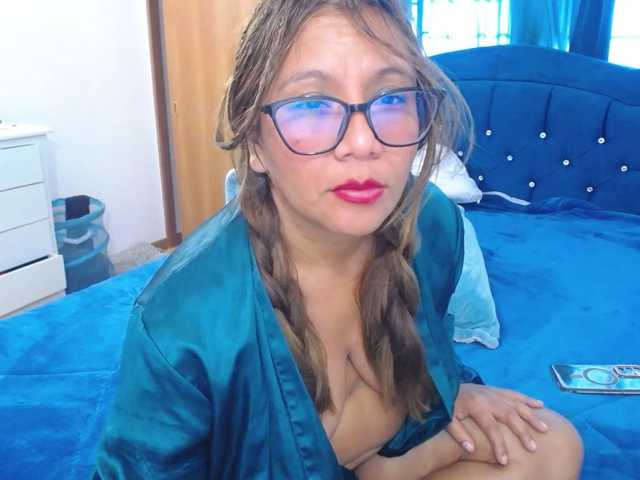 slutdirty live cam on BongaCams