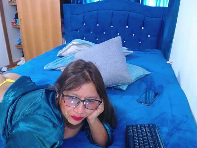 slutdirty live cam on BongaCams