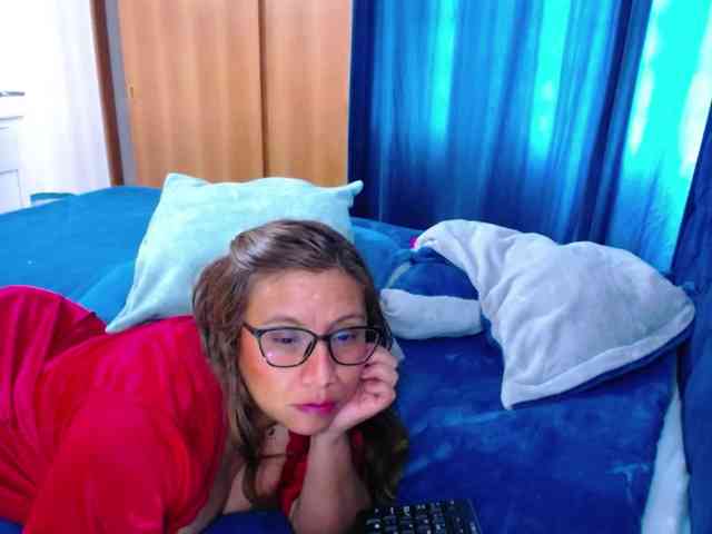 SlutDirty webcam