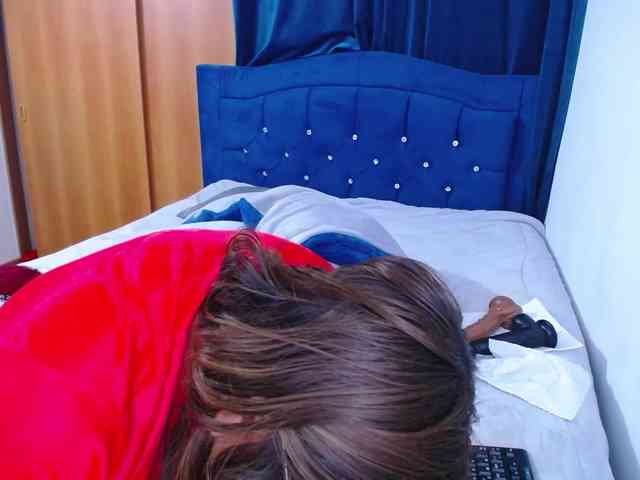SlutDirty webcam