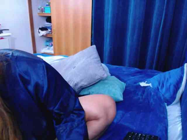 SlutDirty webcam