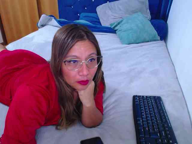 SlutDirty webcam