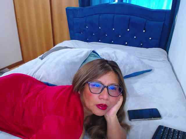 SlutDirty webcam