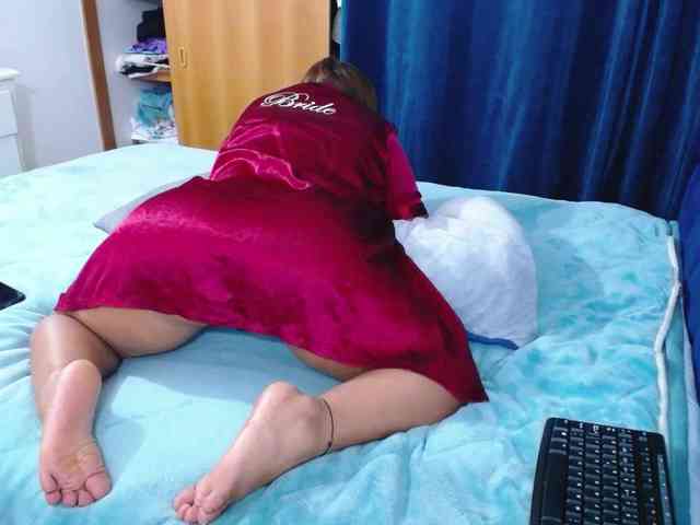 SlutDirty webcam