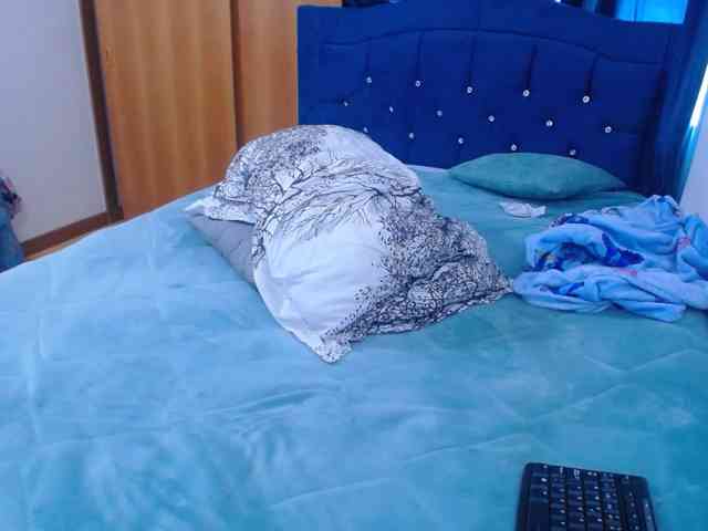 slutdirty's webcam live show