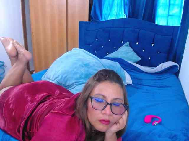 SlutDirty webcam