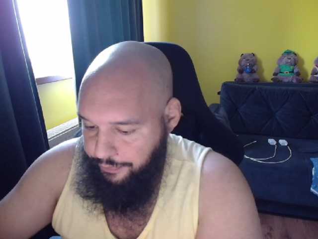 guessswho24