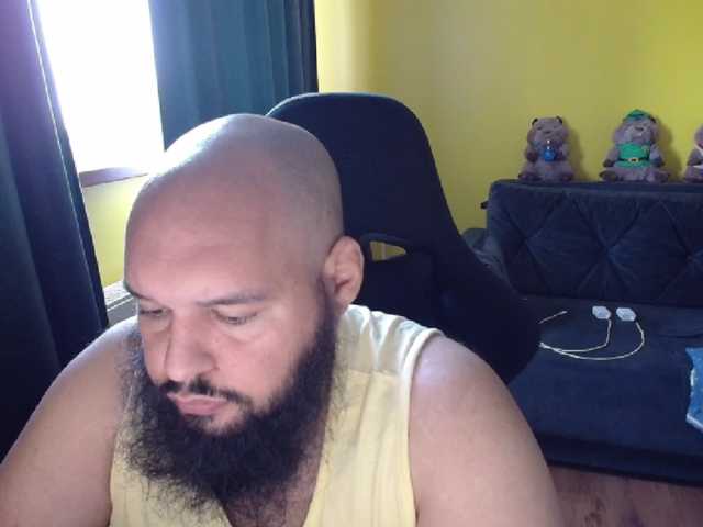 guessswho24