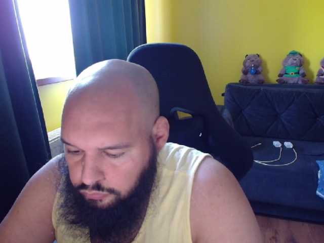 guessswho24
