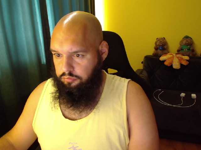 guessswho24
