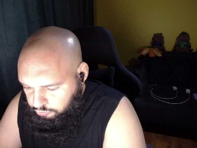 guessswho24