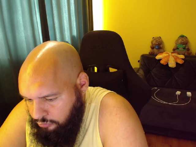 guessswho24