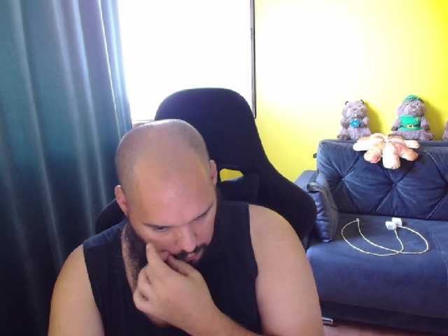 guessswho24