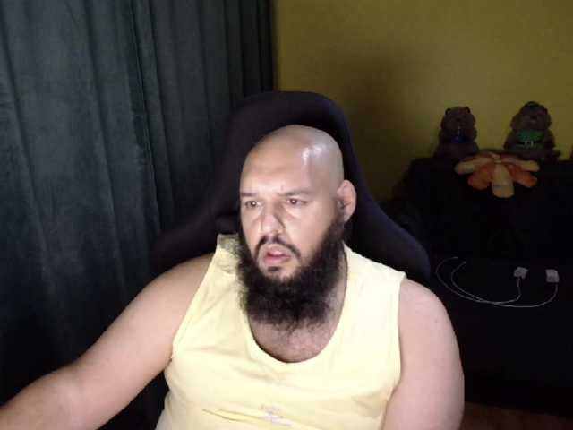 guessswho24
