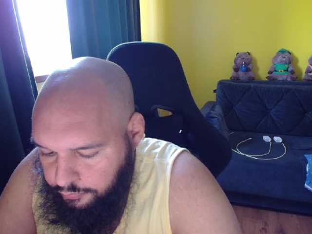 GuesssWho24