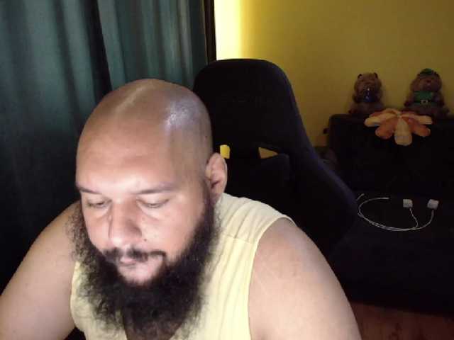 guessswho24