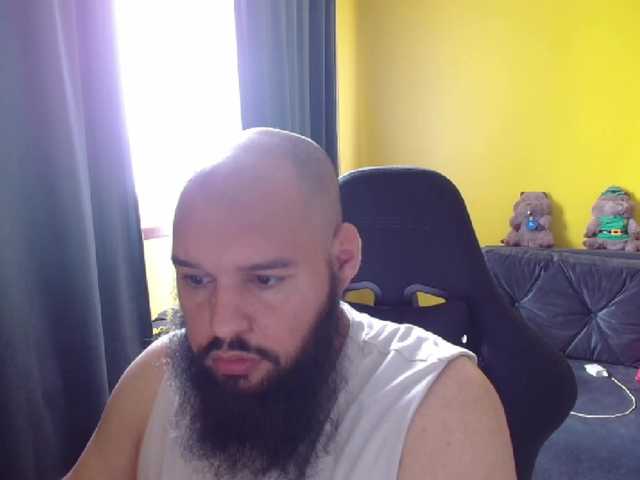 GuesssWho24