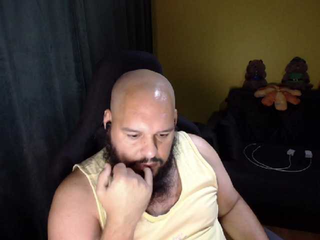 guessswho24