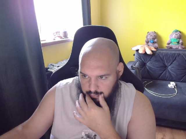 guessswho24