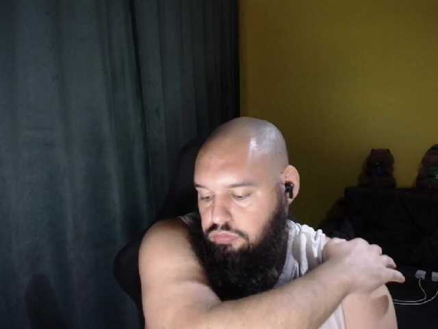 GuesssWho24