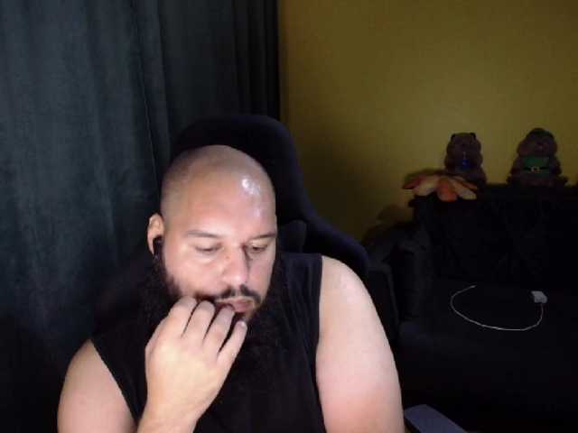 guessswho24