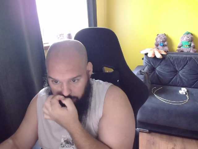 guessswho24