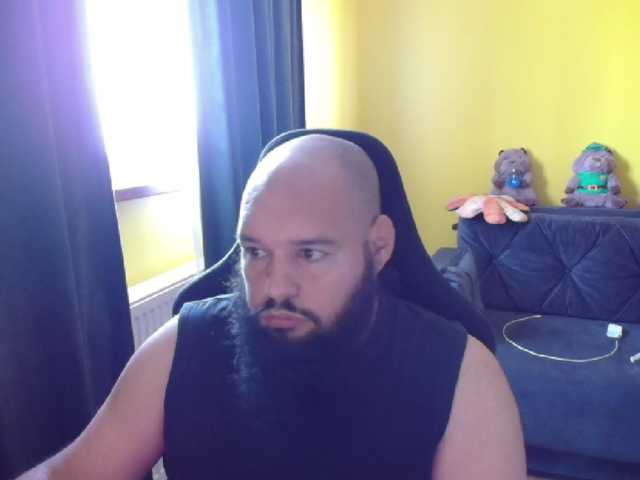 guessswho24