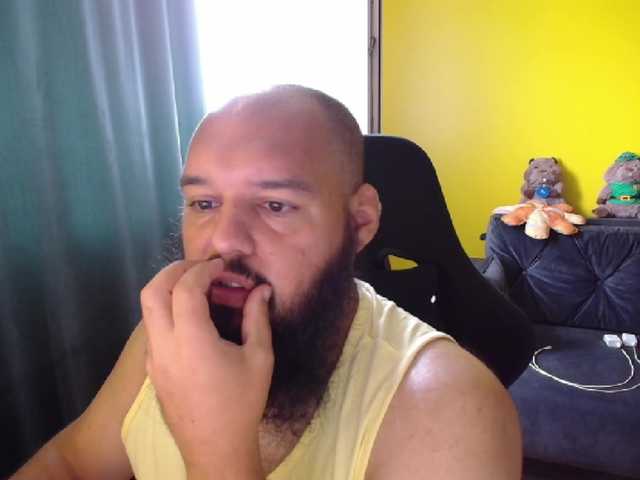 Guessswho24