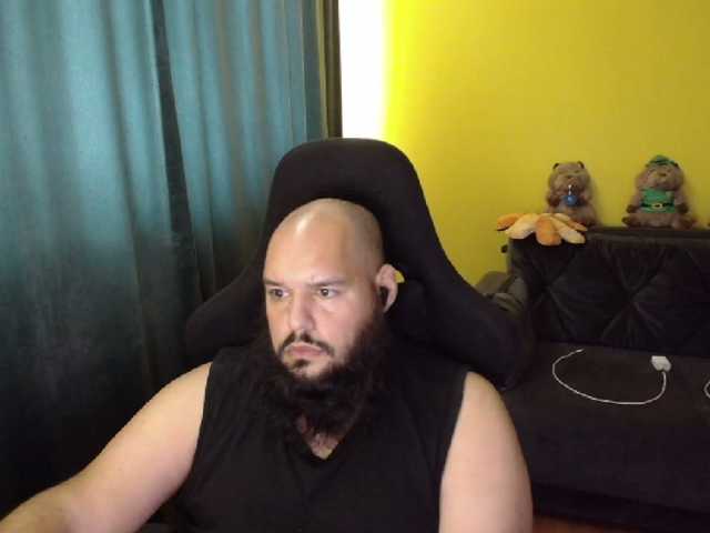 GuesssWho24