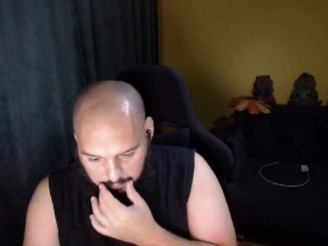 guessswho24