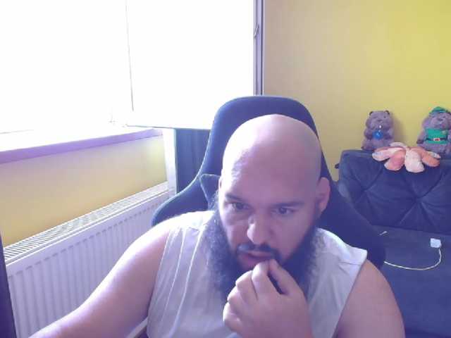 GuesssWho24