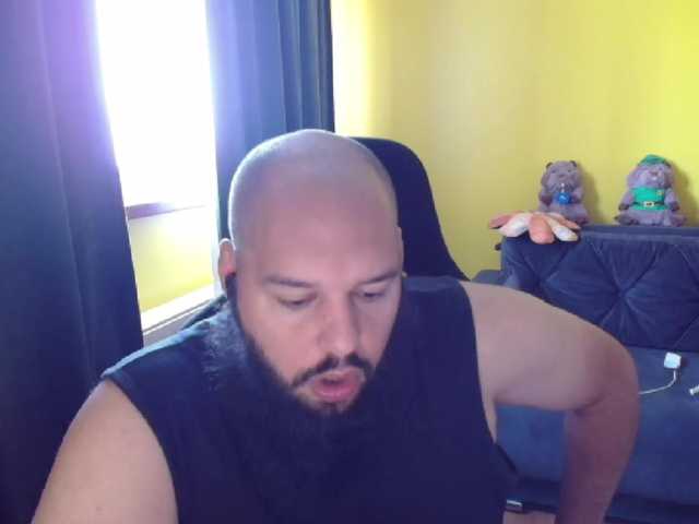 guessswho24