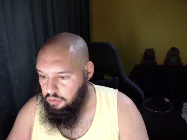 guessswho24