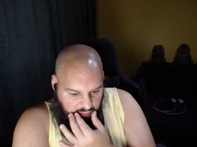 guessswho24