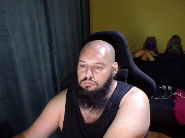 guessswho24