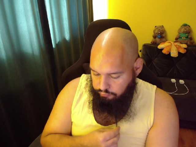 guessswho24