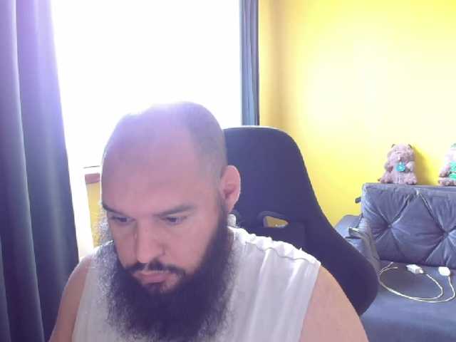 GuesssWho24